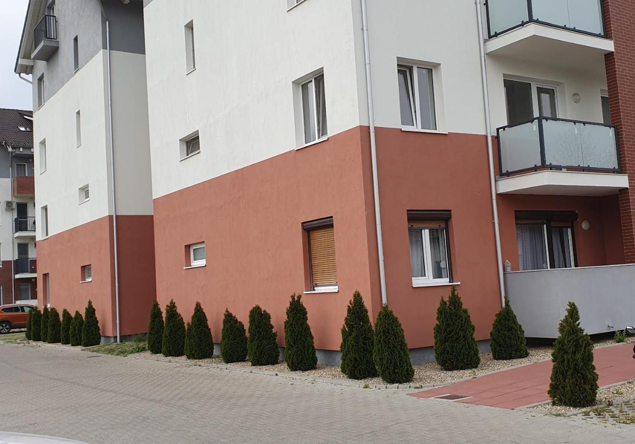 John'S Apartment Alba Iulia Exterior foto